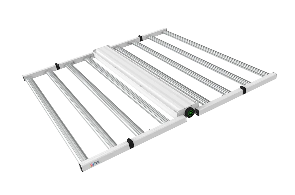 Medic Grow NEO-780 LED-Wachstumslampe & 120x120x200 Smart LED Growbox Aura Control